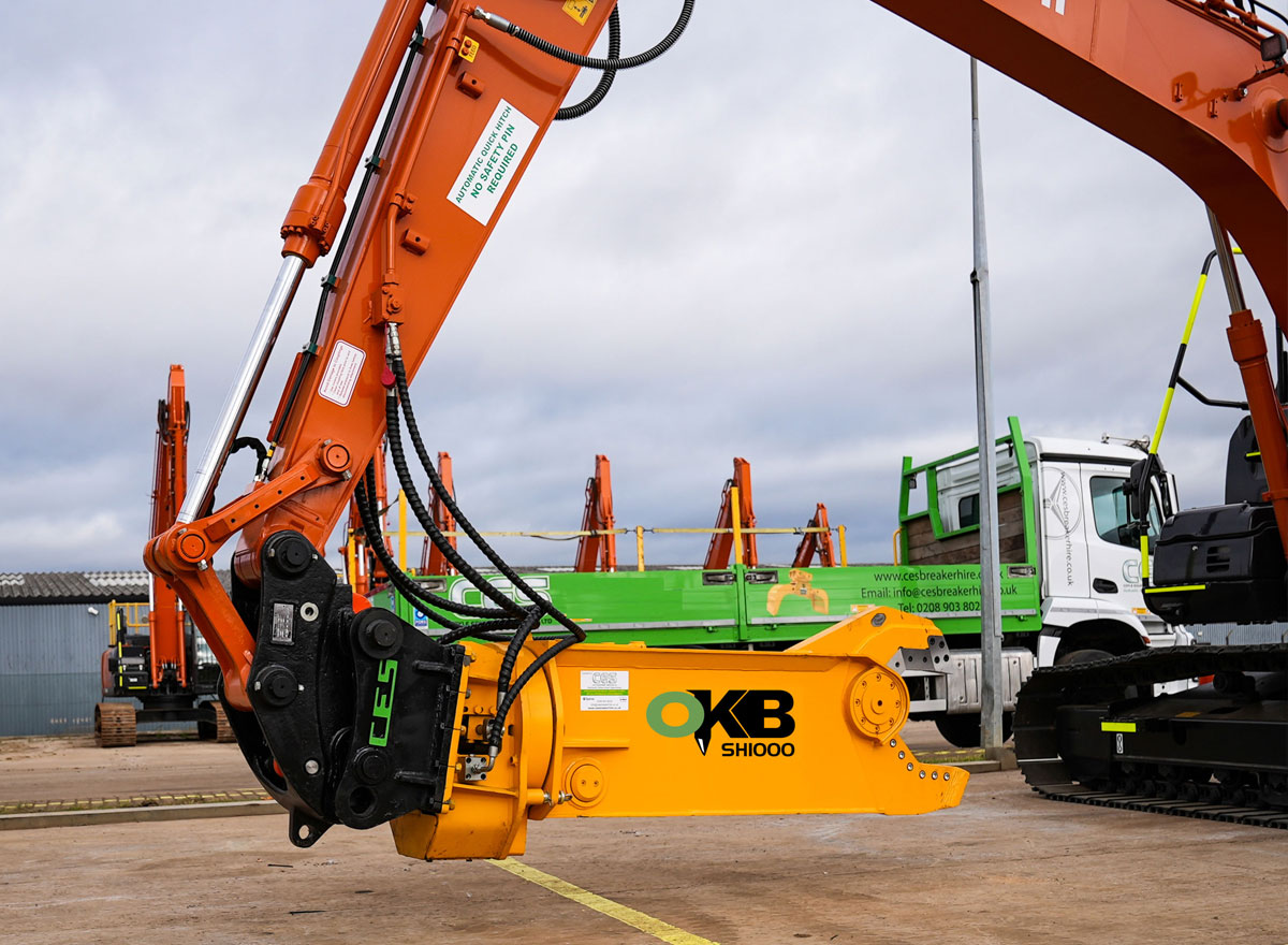 OKB-SH-1000 shear OKB SH1000 shear mounted on an excavator